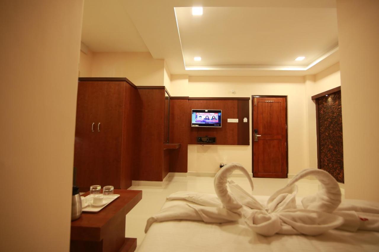 העיר בנגלור Hotel Apple Suites מראה חיצוני תמונה